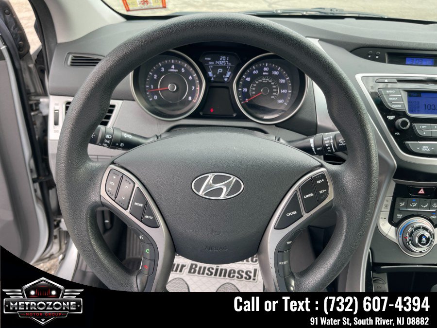 Used 2013 Hyundai Elantra GLS w/ Preferred Pkg FWD image 17