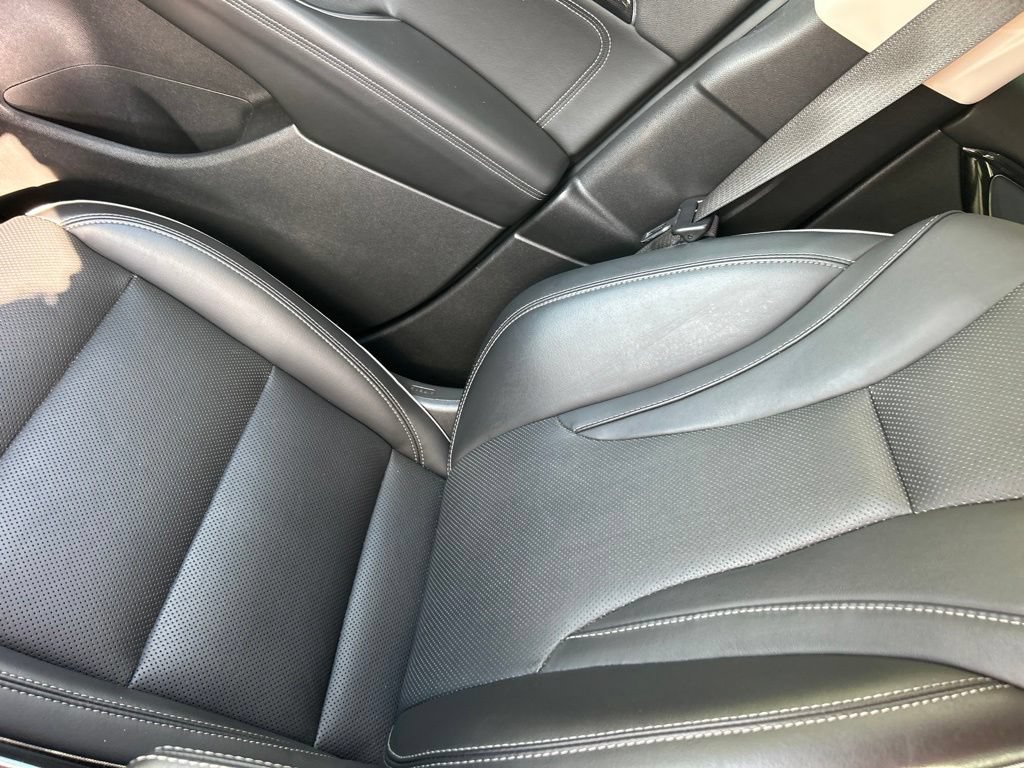 Used 2023 Buick Envision Essence FWD image 13