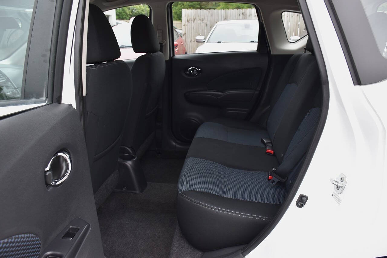 Used 2015 Nissan Versa Note SV FWD image 10