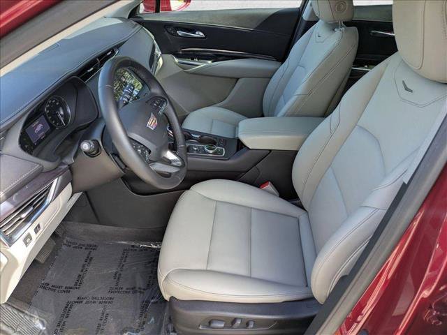 Used 2020 Cadillac XT4 Luxury w/ LPO, Premium Carpet Package FWD image 15