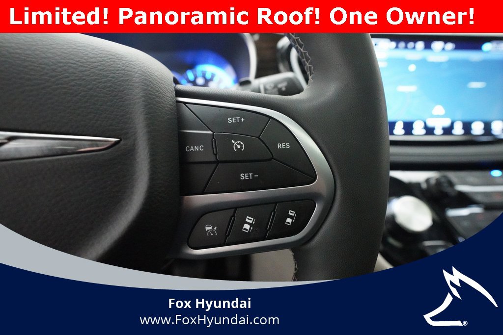Used 2024 Chrysler Pacifica Limited image 20