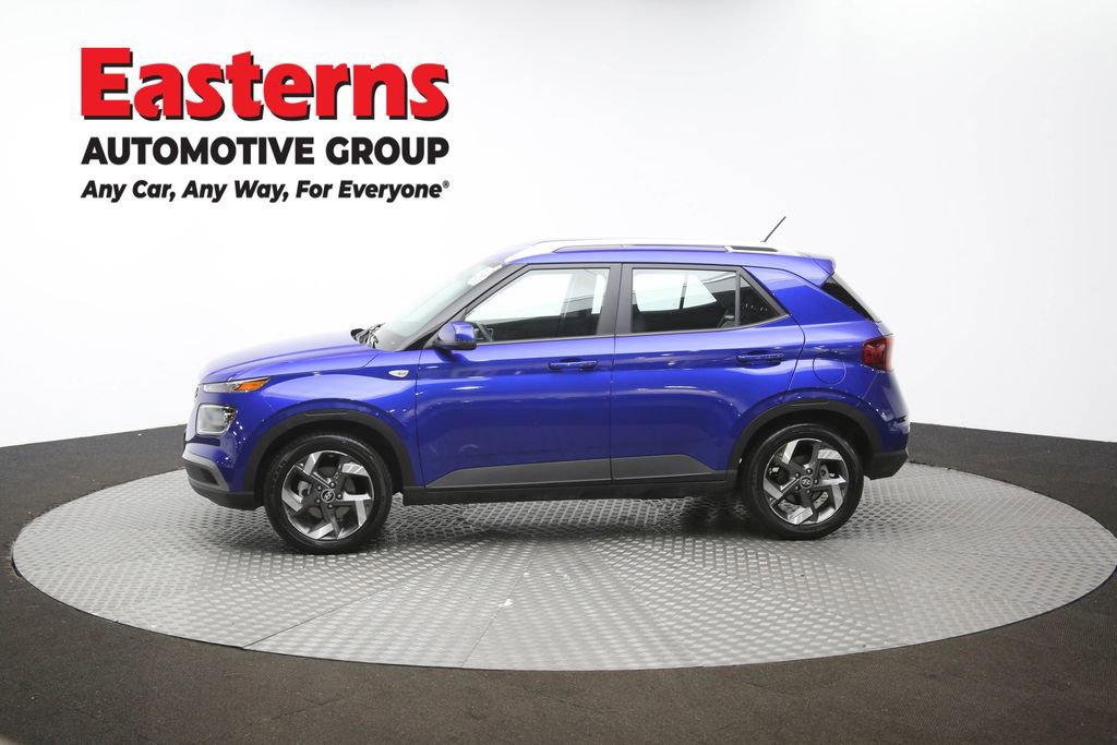 Used 2025 Hyundai Venue SEL image 60