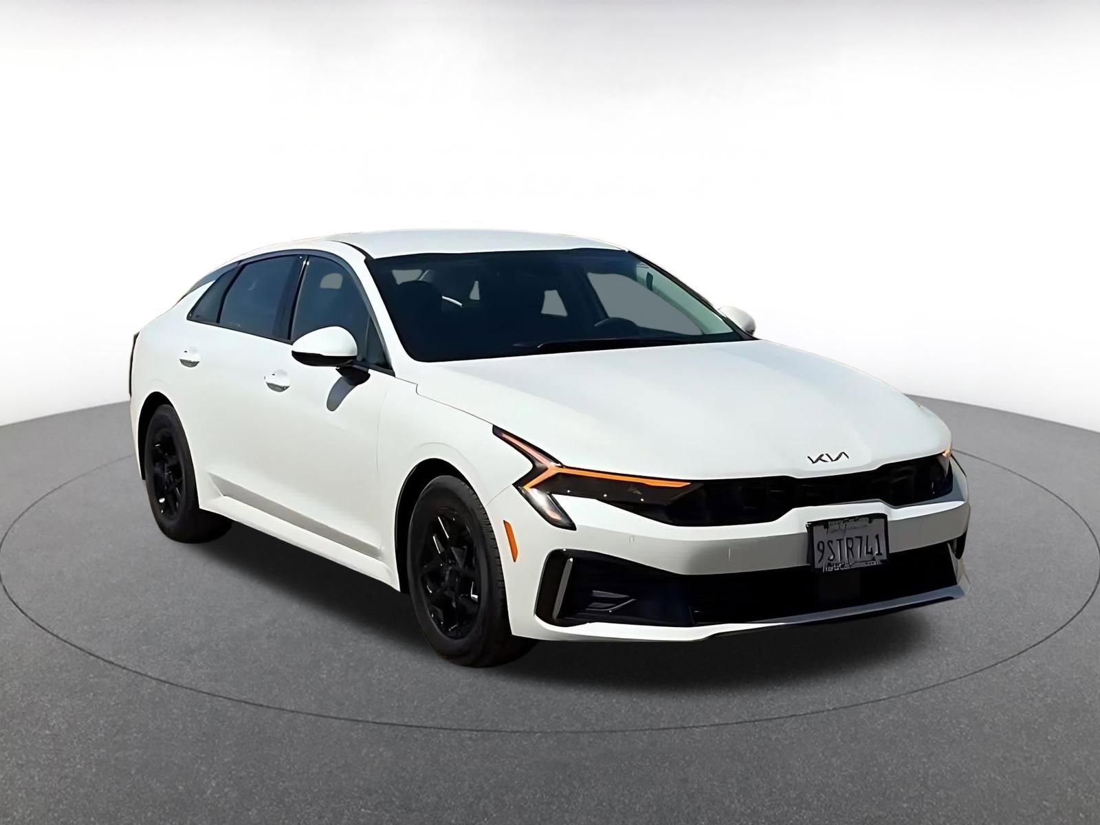 Used 2025 Kia K5 LXS image 3