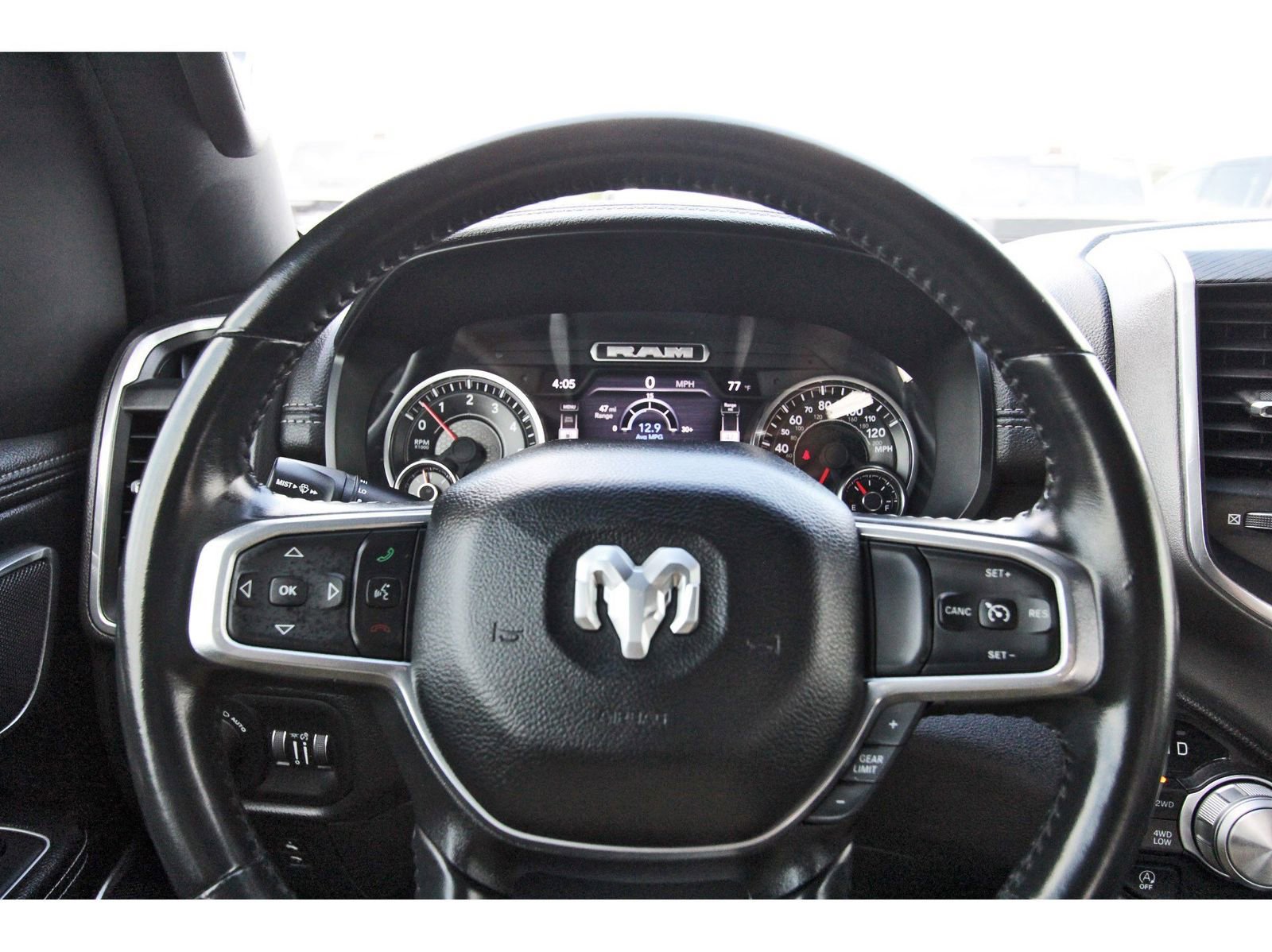 Used 2023 RAM 1500 Laramie AWD/4WD image 17