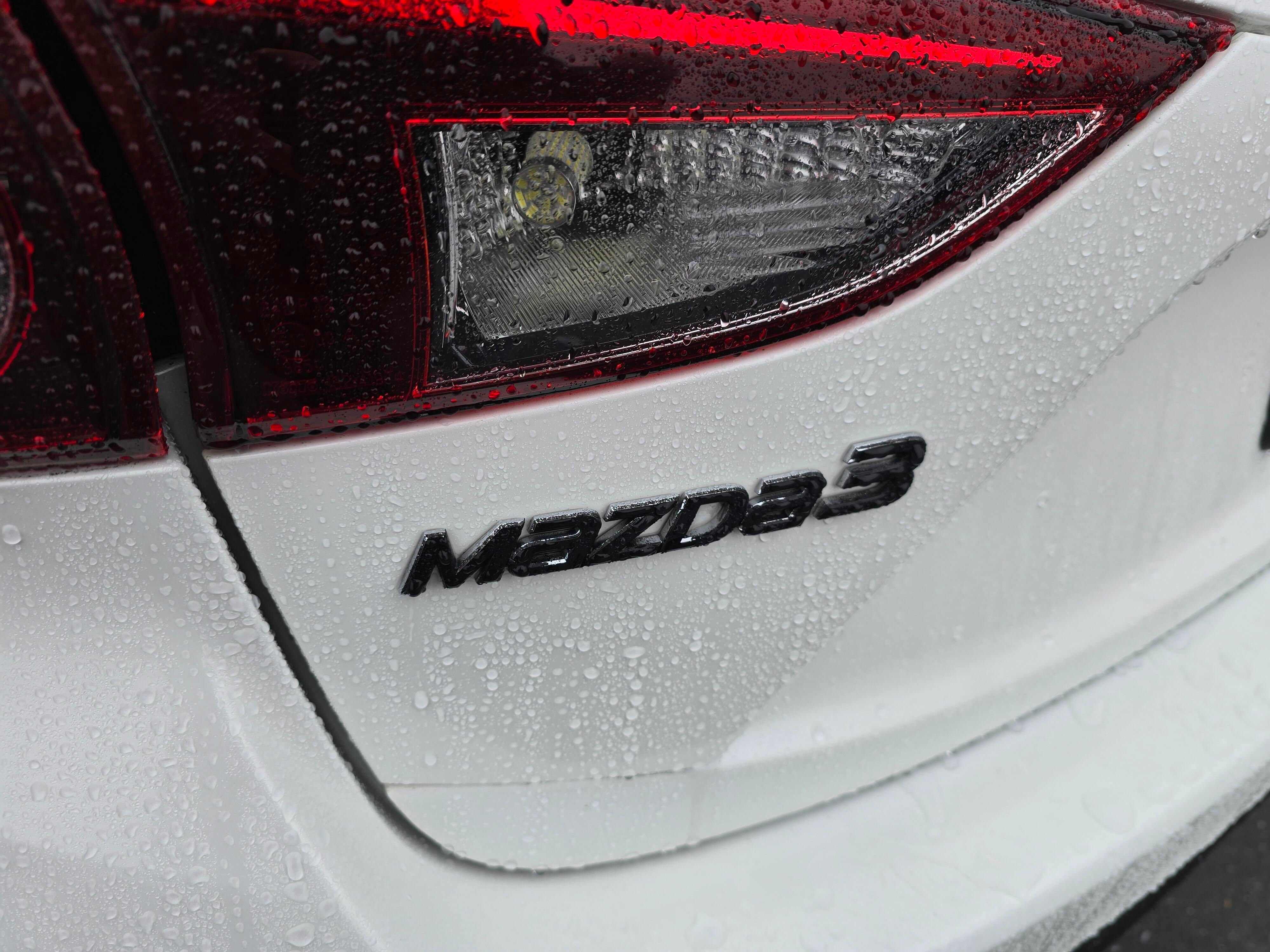 Used 2016 MAZDA MAZDA3 s Touring image 9