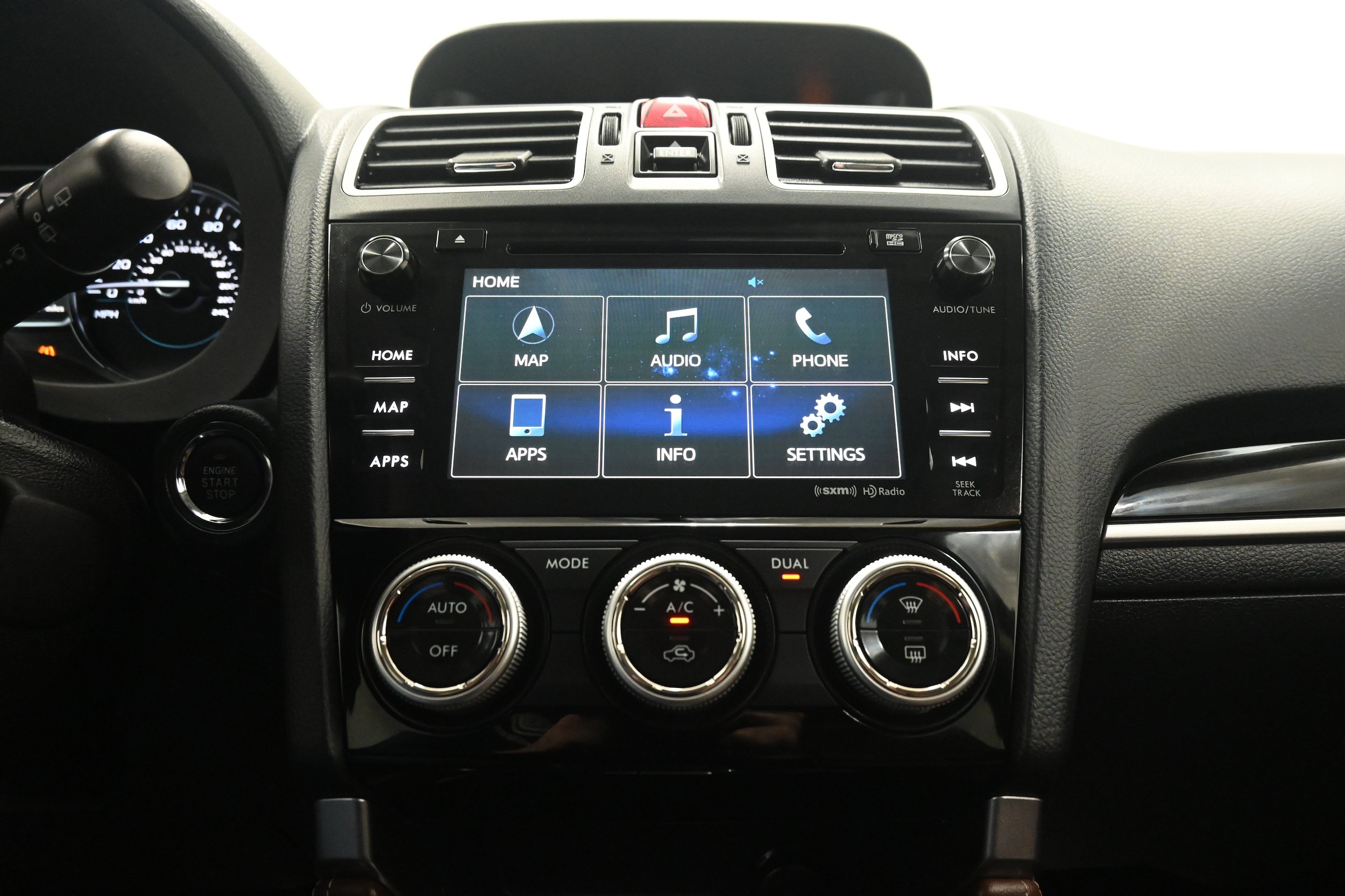 Used 2018 Subaru Forester 2.5i Touring w/ Popular Package #3B AWD/4WD image 18
