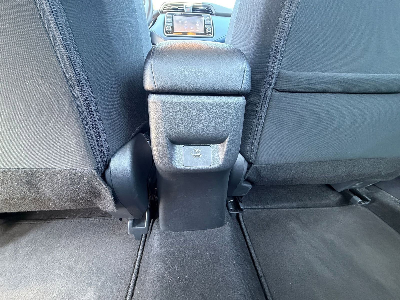 Used 2025 Nissan Versa SV image 25