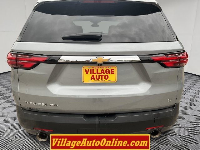 Used 2023 Chevrolet Traverse LT w/ LPO, Cargo Package AWD/4WD image 16