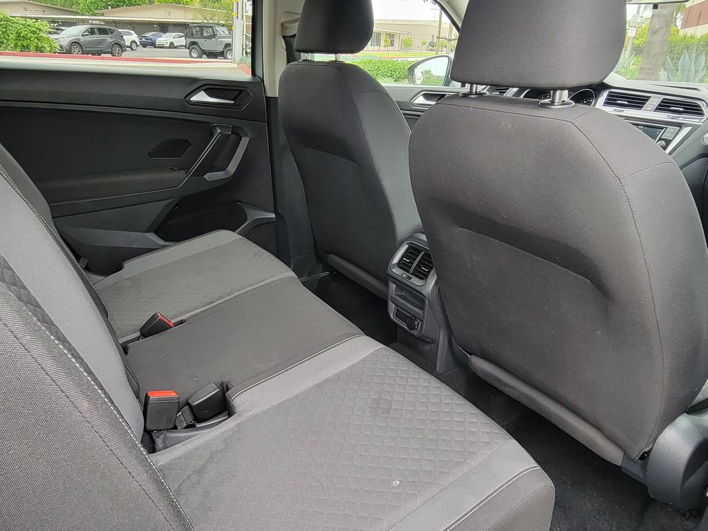 Used 2021 Volkswagen Tiguan S FWD image 8
