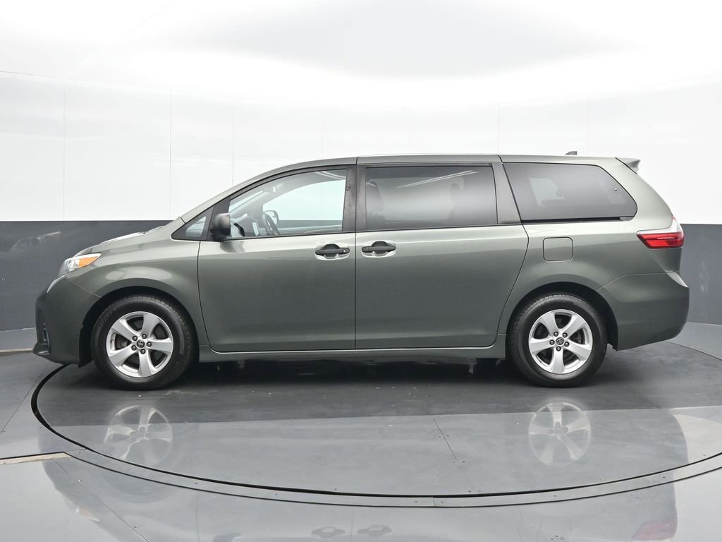 Used 2020 Toyota Sienna L image 3