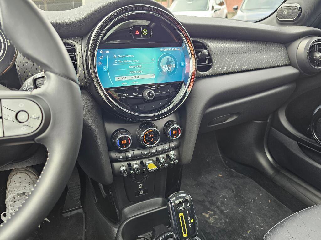 Used 2023 MINI Cooper SE image 35