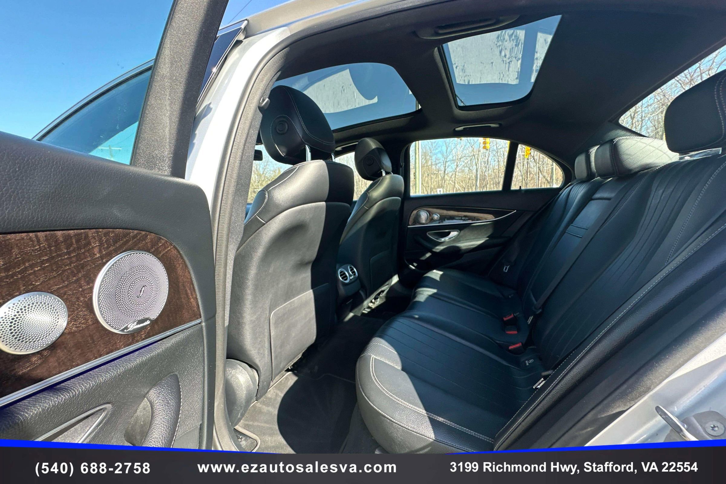 Used 2017 Mercedes-Benz E 300 4MATIC w/ Premium 1 Package image 17