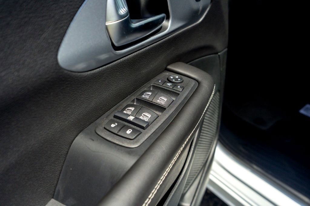 New 2026 Chrysler Pacifica Limited FWD image 19