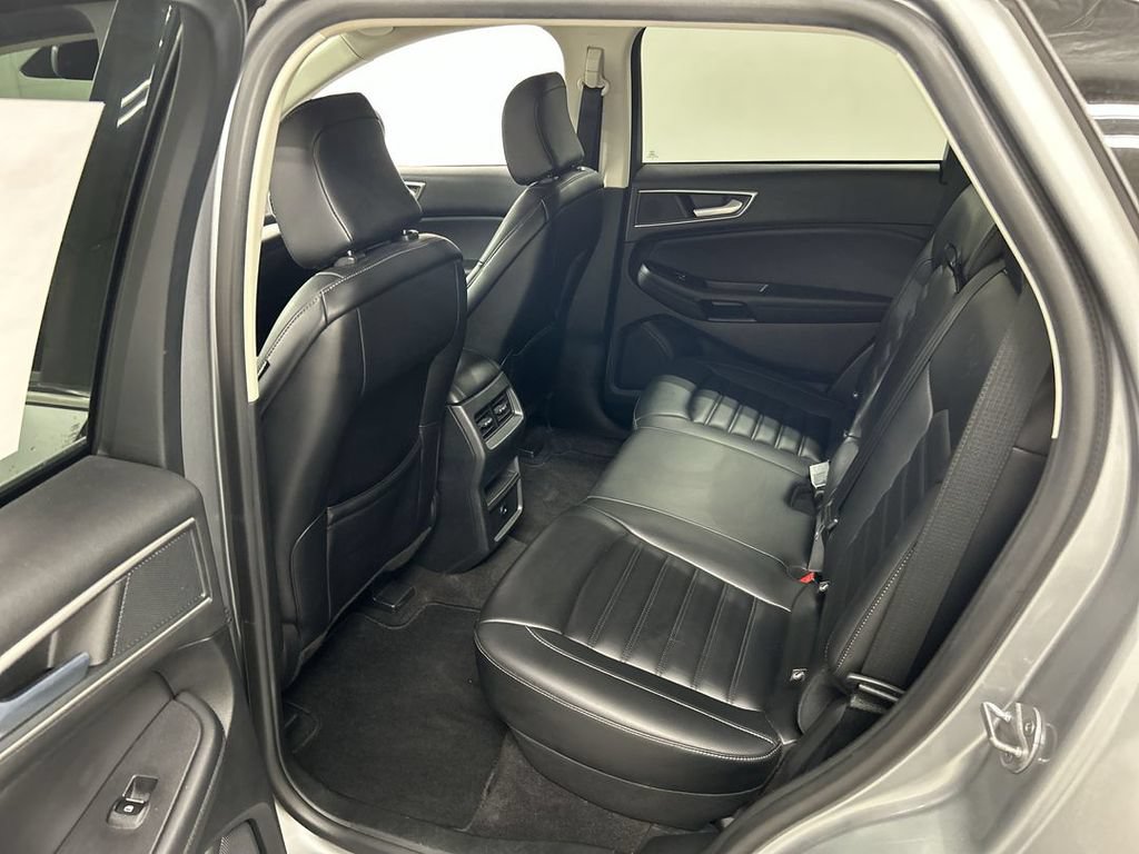 Used 2024 Ford Edge SEL AWD/4WD image 19