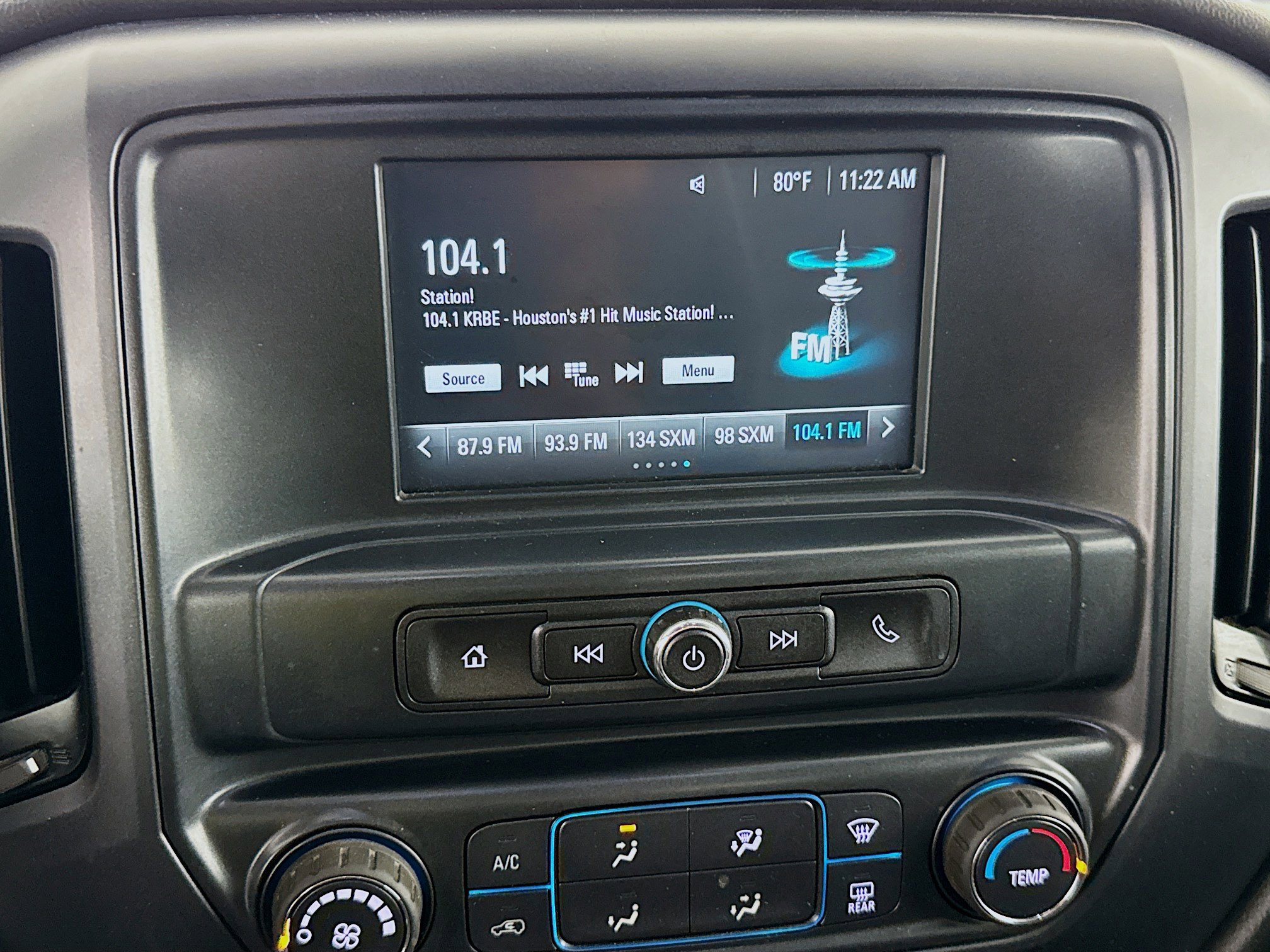 Used 2018 Chevrolet Silverado 1500 Custom w/ Custom Value Package RWD image 16