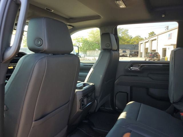 New 2026 GMC Sierra 2500 AT4 w/ AT4 Premium Plus Package AWD/4WD image 11