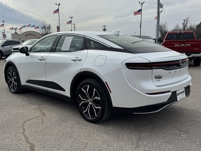 Used 2023 Toyota Crown XLE image 4