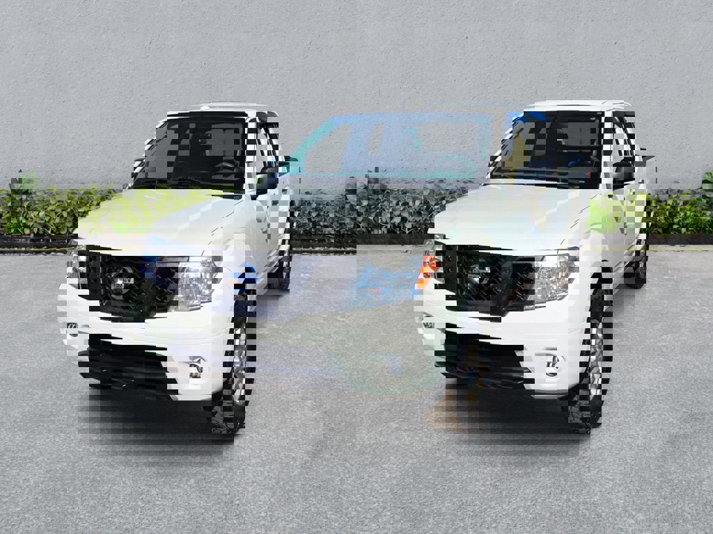 Used 2016 Nissan Frontier SV w/ SV Value Truck Package image 2