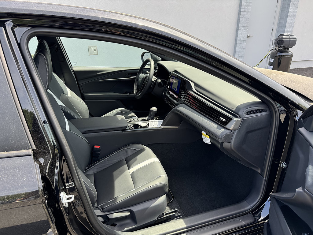 New 2026 Toyota Camry SE w/ Convenience Package FWD image 12