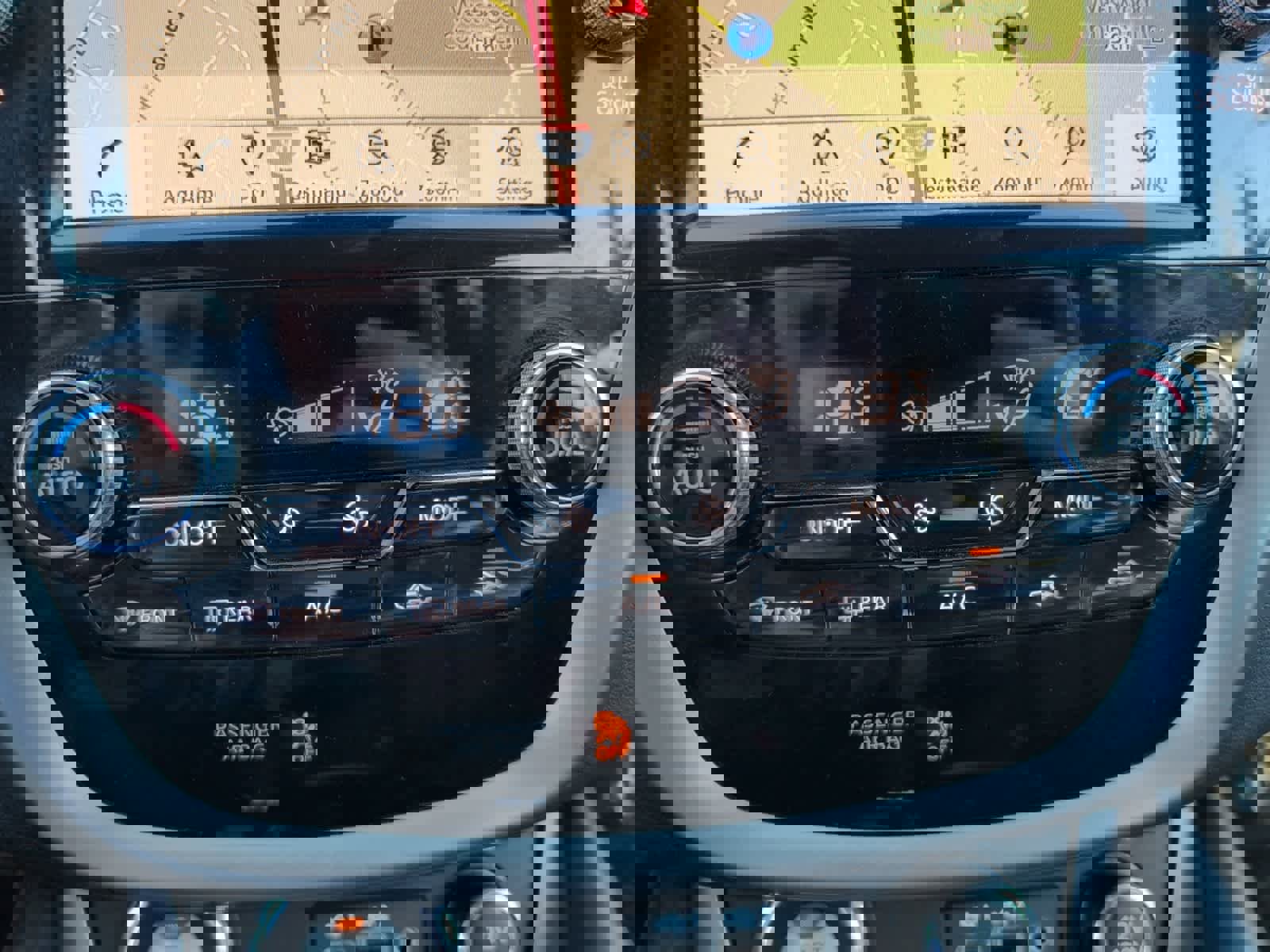 Used 2024 Nissan Murano SV image 27