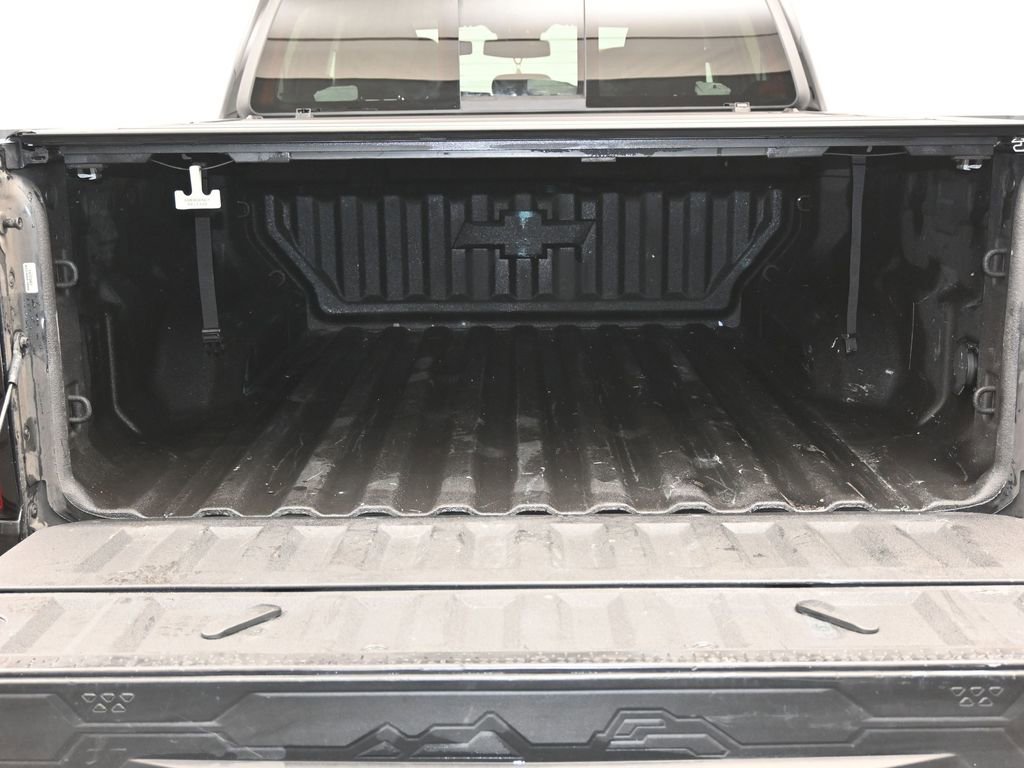 Used 2023 Chevrolet Colorado Z71 w/ Z71 Convenience Package 2 AWD/4WD image 15