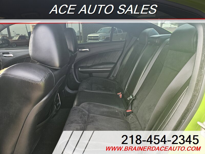 Used 2019 Dodge Charger Scat Pack w/ Plus Group RWD image 8