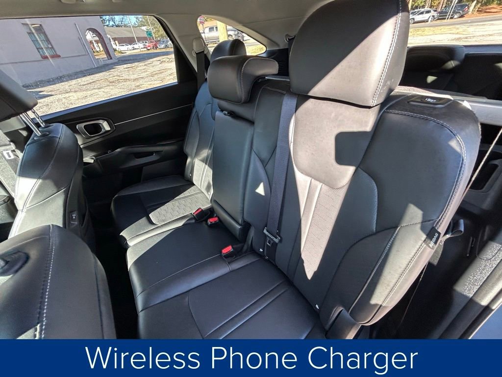 Used 2025 Kia Sorento S w/ Panoramic Sunroof Package image 18