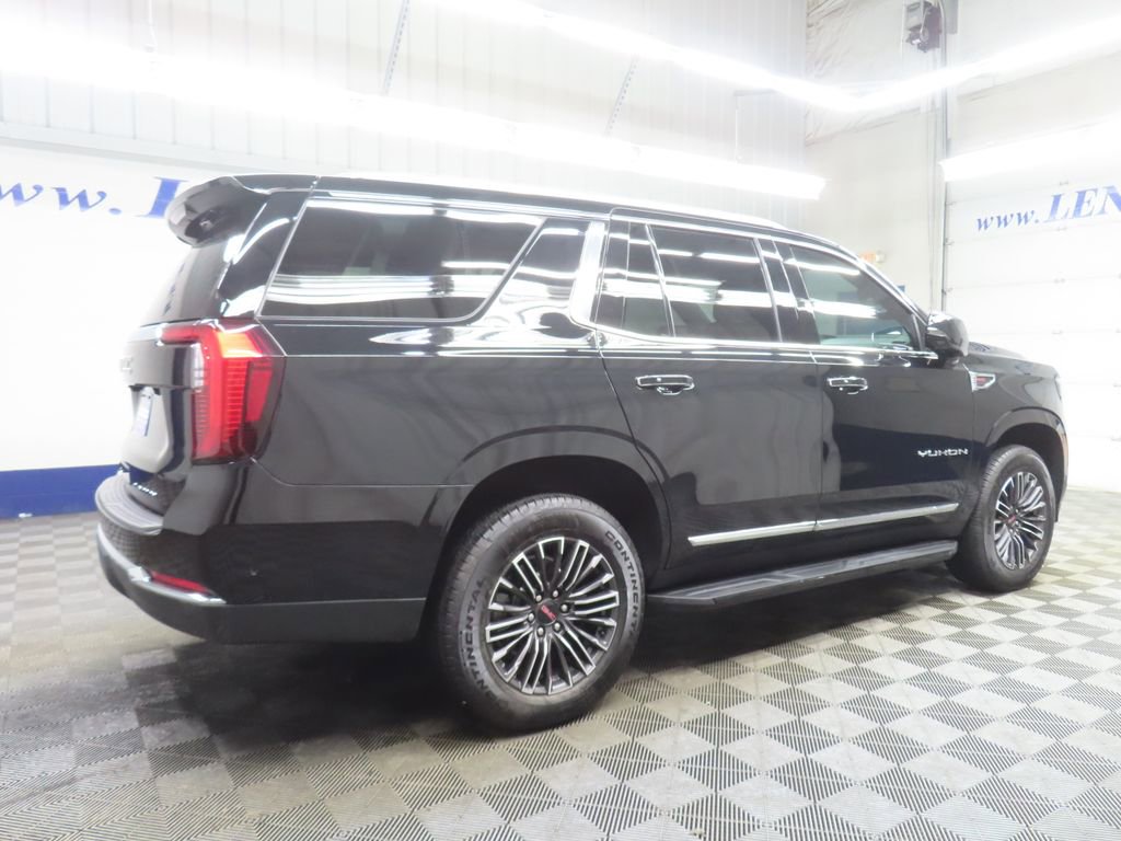 Used 2026 GMC Yukon Elevation AWD/4WD image 5