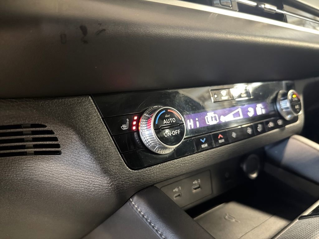 Used 2022 Mitsubishi Outlander SEL image 30