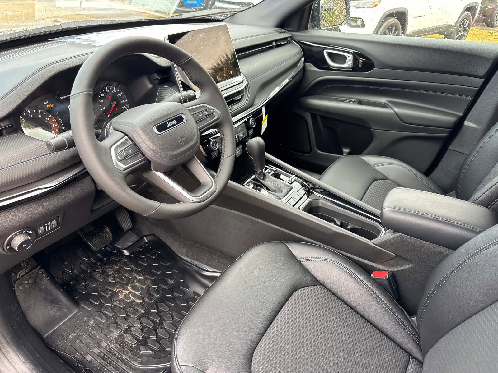 New 2026 Jeep Compass Latitude image 21