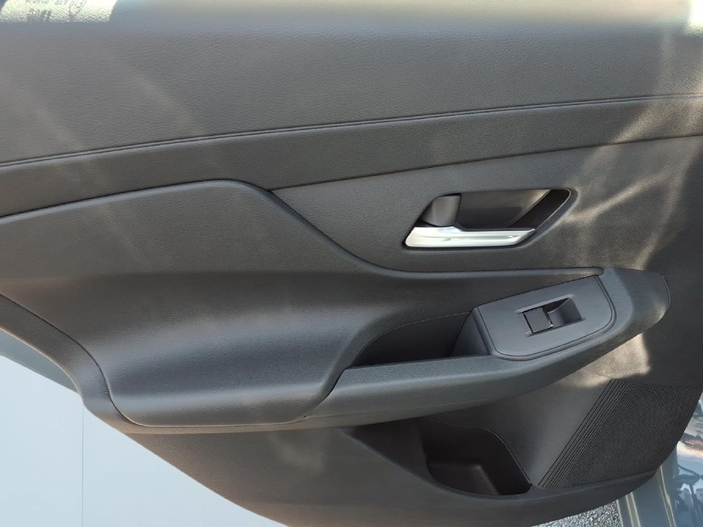 New 2026 Nissan Sentra SV w/ SV Convenience Package FWD image 9