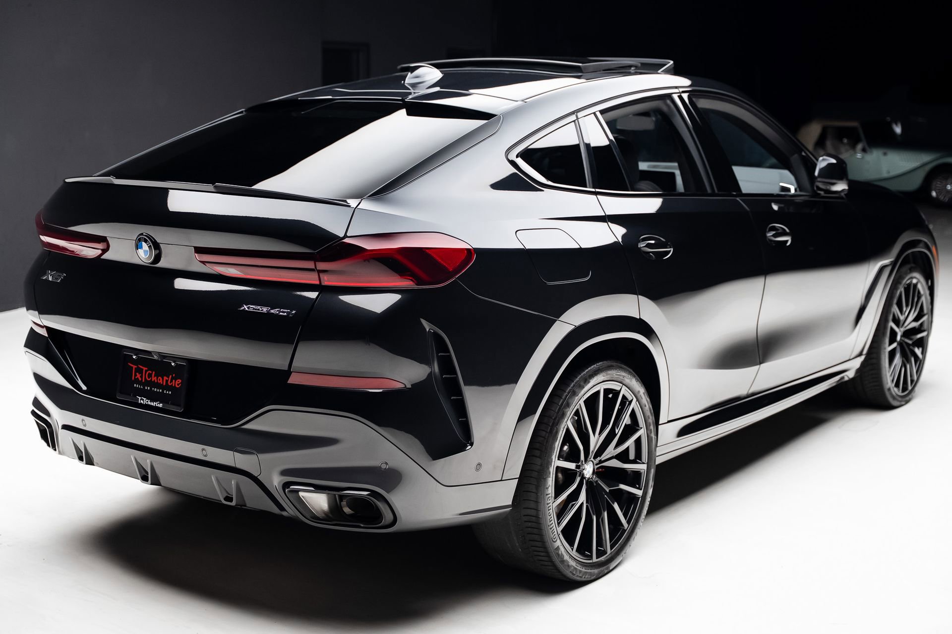 Used 2023 BMW X6 xDrive40i w/ M Sport Package AWD/4WD image 33