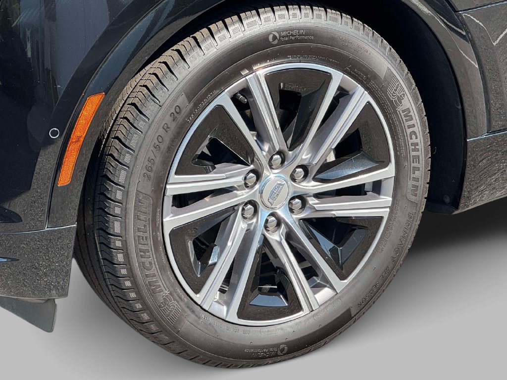 Certified 2025 Cadillac Lyriq Luxury w/ LPO, Floor Liner Package RWD image 14