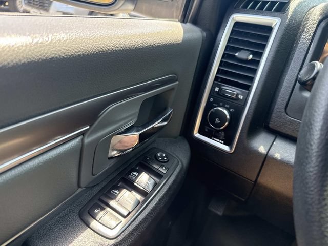Used 2021 RAM 1500 Classic SLT RWD image 31