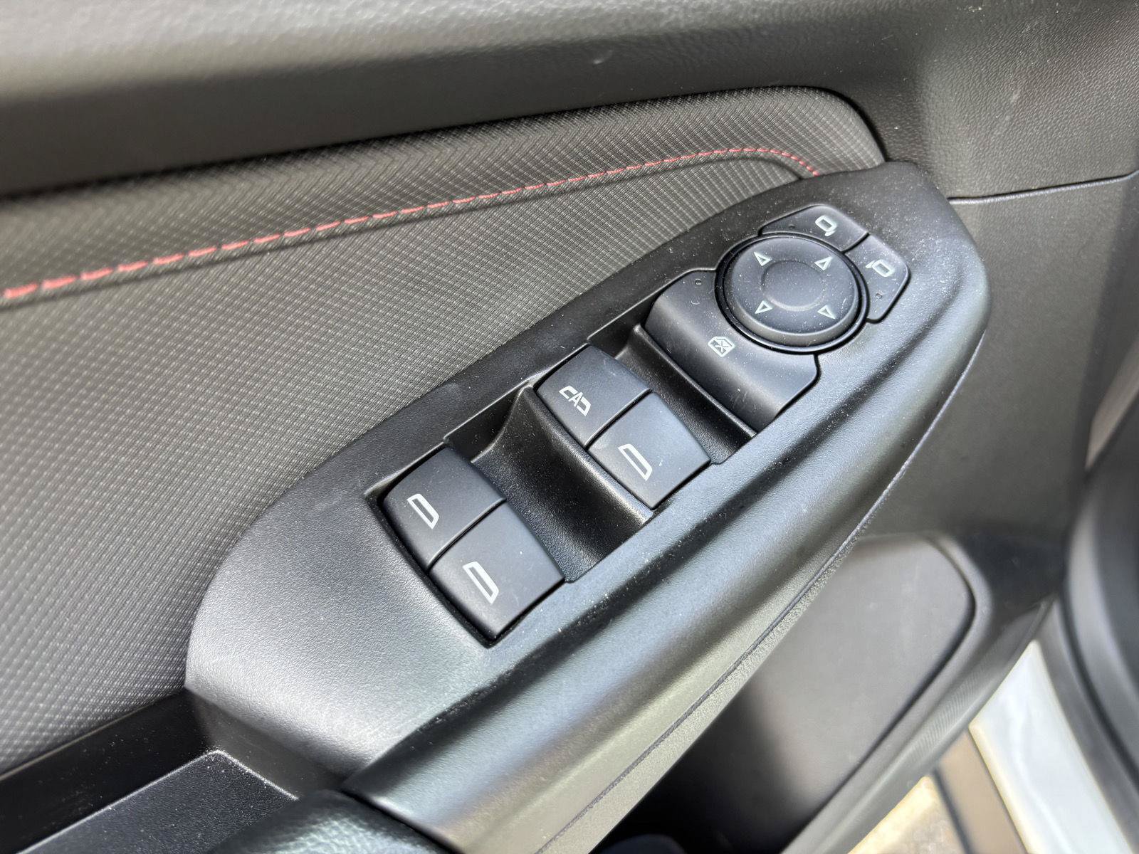 Used 2023 Chevrolet TrailBlazer RS w/ Convenience Package FWD image 15