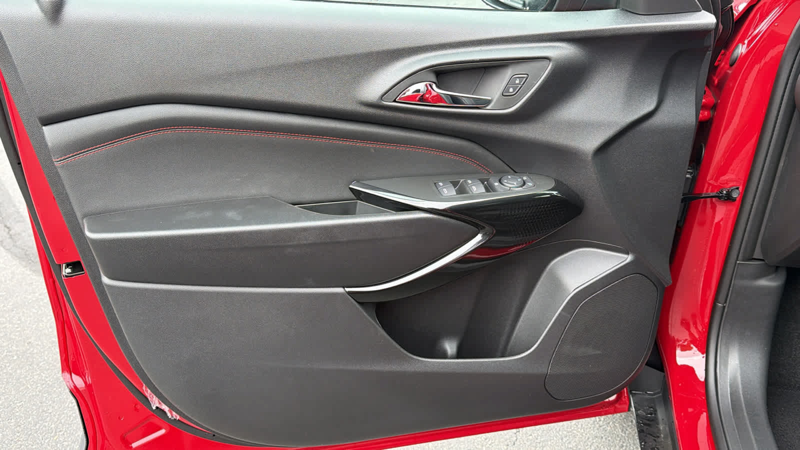 New 2026 Chevrolet Trax RS w/ Driver Confidence Package FWD image 23