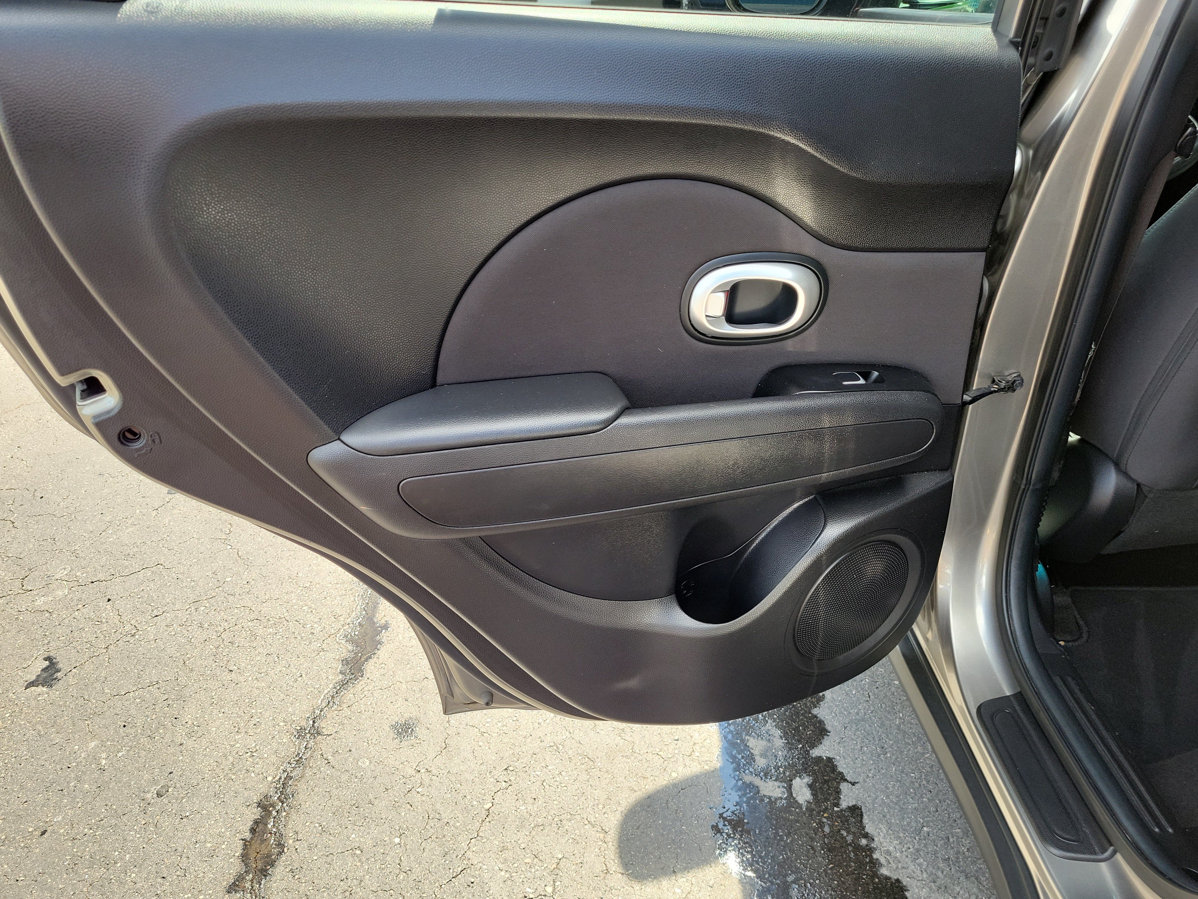 Used 2018 Kia Soul FWD image 13