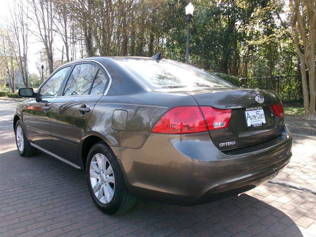 Used 2010 Kia Optima LX w/ Convenience Pkg image 7