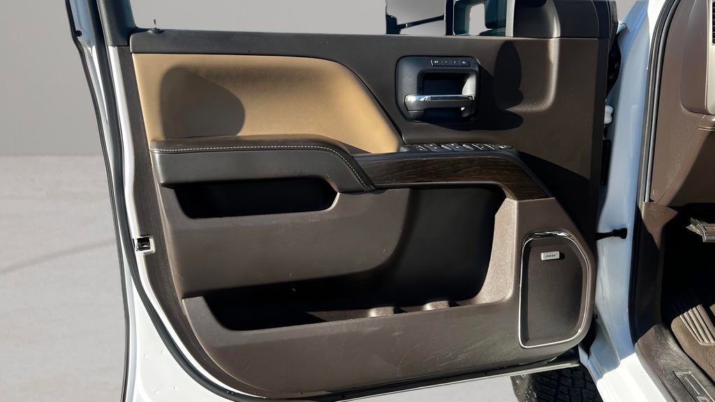 Used 2019 GMC Sierra 2500 Denali w/ Duramax Plus Package image 18