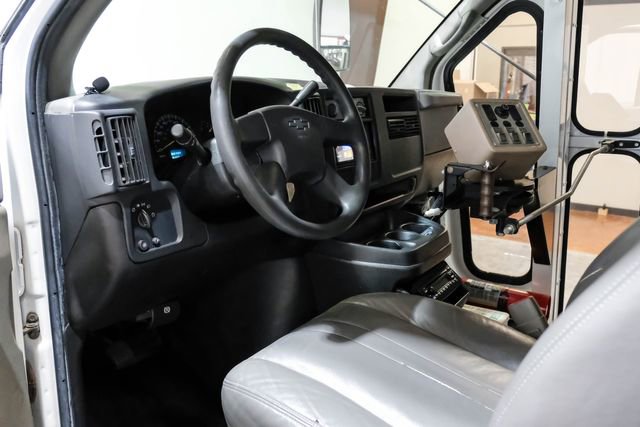 Used 2007 Chevrolet Express 3500 w/ School Bus Package RWD image 3