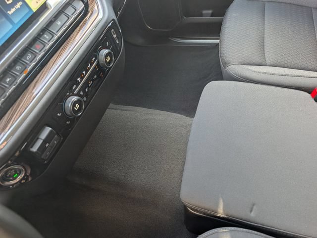 Used 2025 Chevrolet Silverado 1500 LT RWD image 18