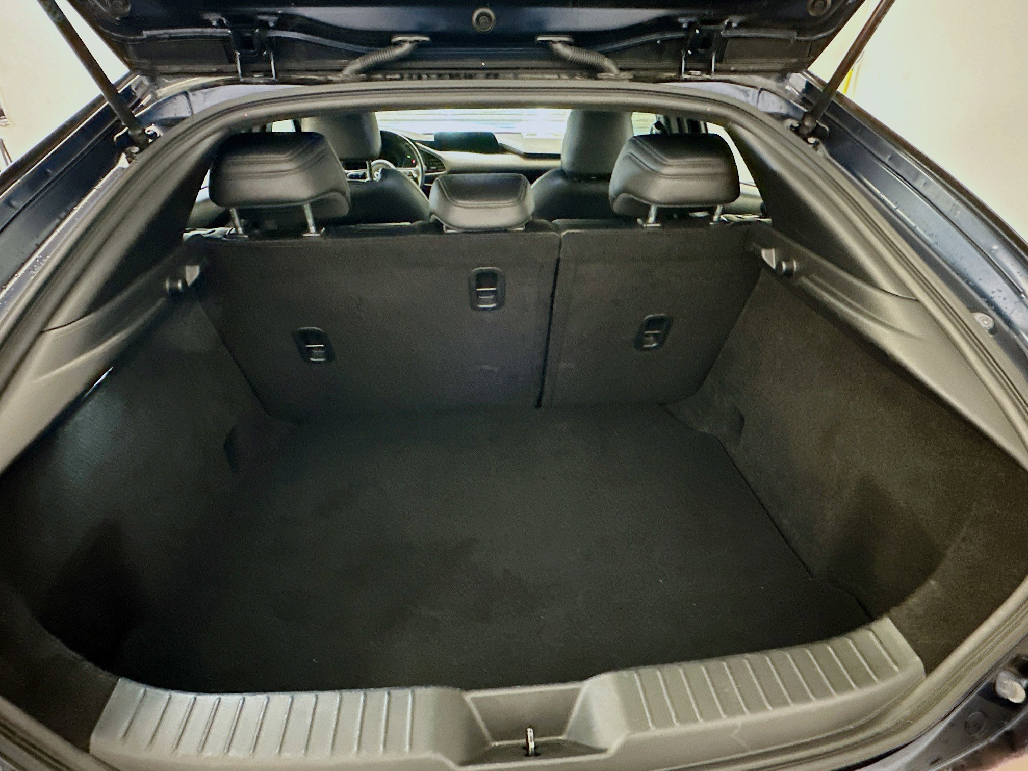 Used 2024 MAZDA MAZDA3 s image 30