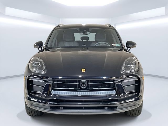New 2026 Porsche Macan image 2
