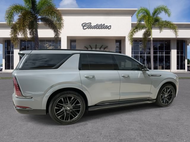 Certified 2026 Cadillac Escalade IQL Sport 1 w/ LPO, ONYX Package AWD/4WD image 15