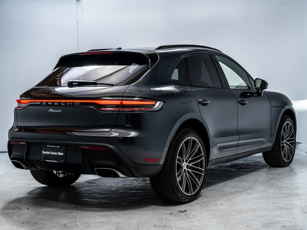 Used 2025 Porsche Macan image 7