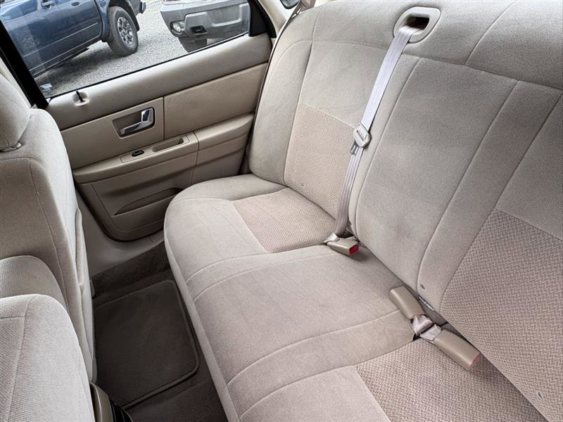 Used 2003 Ford Taurus LX image 12