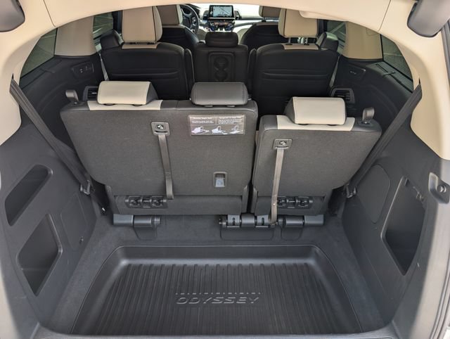 Used 2026 Honda Odyssey Elite image 14