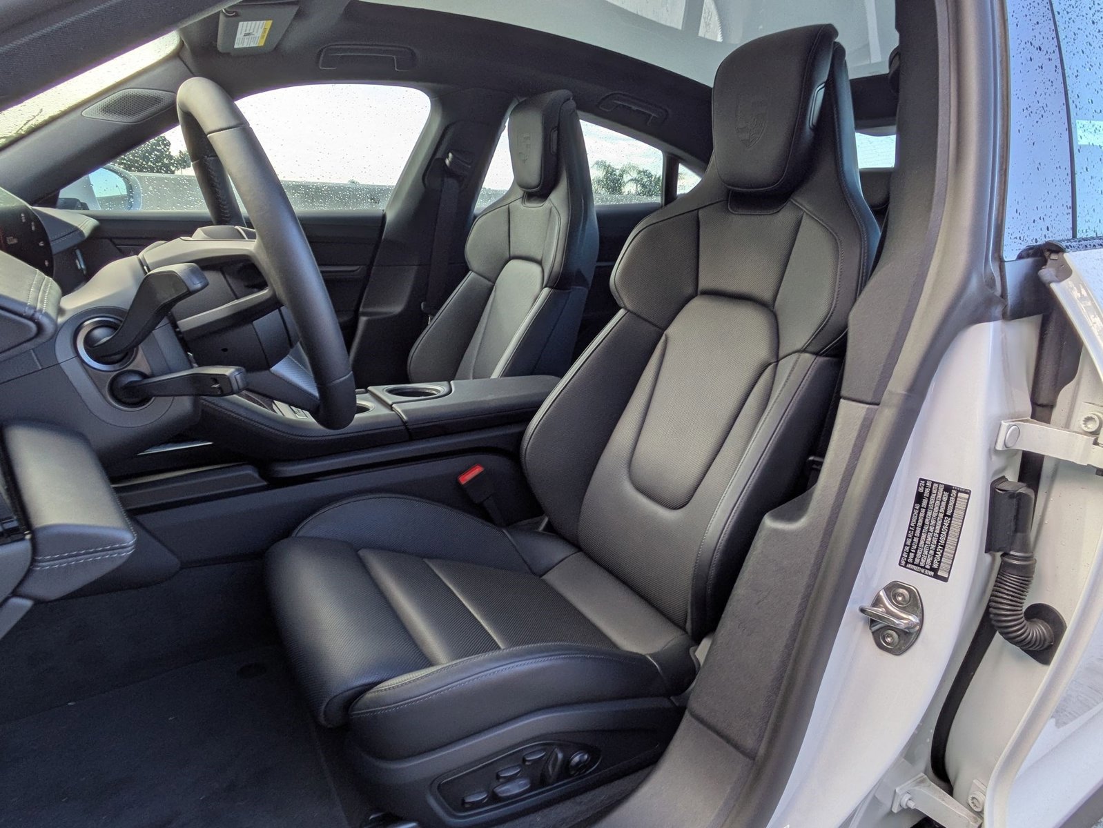 New 2025 Porsche Taycan image 5