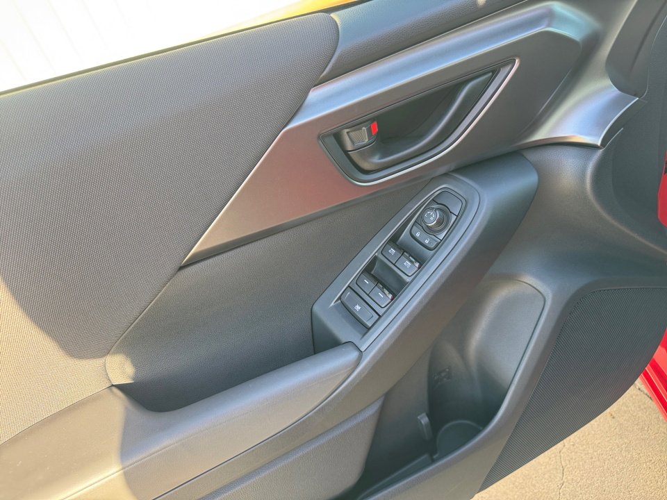 Certified 2025 Subaru Impreza 2.0i image 36