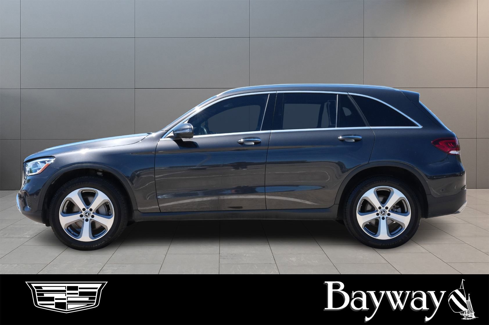 Used 2022 Mercedes-Benz GLC 300 image 4